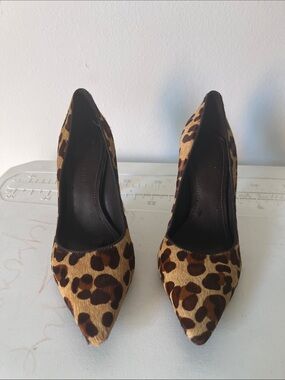 Gianni Bini Leopard Print Pointed Toe Pumps - Brown